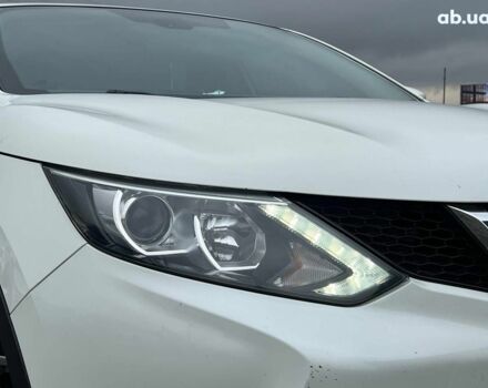 Білий Ніссан Кашкай, об'ємом двигуна 1.6 л та пробігом 216 тис. км за 16990 $, фото 12 на Automoto.ua