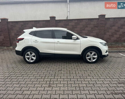 Білий Ніссан Кашкай, об'ємом двигуна 1.6 л та пробігом 204 тис. км за 16999 $, фото 1 на Automoto.ua
