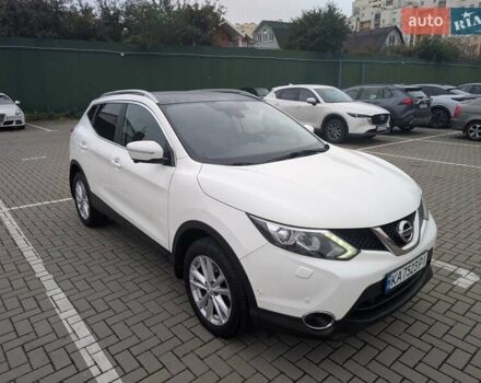 Белый Ниссан Кашкай, объемом двигателя 1.6 л и пробегом 132 тыс. км за 16500 $, фото 2 на Automoto.ua