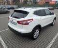 Белый Ниссан Кашкай, объемом двигателя 1.6 л и пробегом 132 тыс. км за 16500 $, фото 4 на Automoto.ua