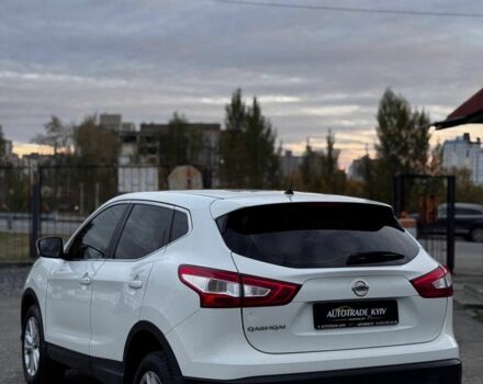 Белый Ниссан Кашкай, объемом двигателя 0 л и пробегом 68 тыс. км за 11650 $, фото 5 на Automoto.ua