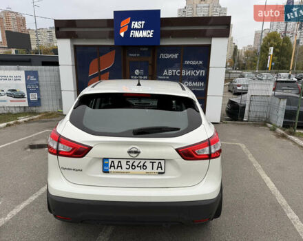 Белый Ниссан Кашкай, объемом двигателя 1.2 л и пробегом 48 тыс. км за 17700 $, фото 5 на Automoto.ua