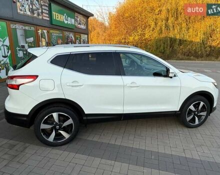Белый Ниссан Кашкай, объемом двигателя 1.5 л и пробегом 213 тыс. км за 15900 $, фото 28 на Automoto.ua