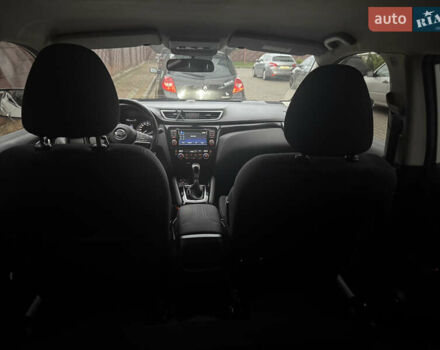 Білий Ніссан Кашкай, об'ємом двигуна 1.6 л та пробігом 204 тис. км за 16999 $, фото 21 на Automoto.ua