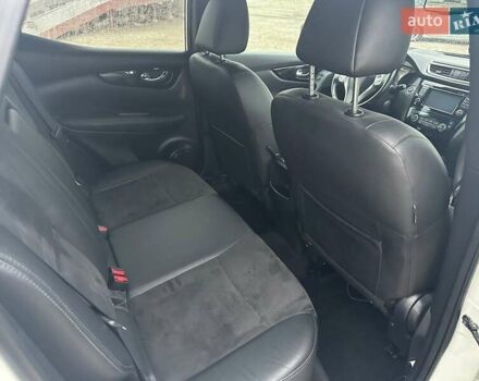 Белый Ниссан Кашкай, объемом двигателя 1.5 л и пробегом 275 тыс. км за 16700 $, фото 20 на Automoto.ua