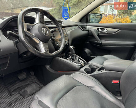 Белый Ниссан Кашкай, объемом двигателя 1.6 л и пробегом 147 тыс. км за 18900 $, фото 6 на Automoto.ua