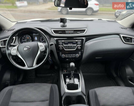 Белый Ниссан Кашкай, объемом двигателя 1.2 л и пробегом 48 тыс. км за 17700 $, фото 24 на Automoto.ua