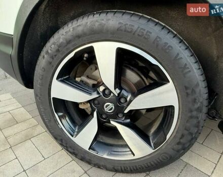 Белый Ниссан Кашкай, объемом двигателя 1.5 л и пробегом 213 тыс. км за 15900 $, фото 26 на Automoto.ua