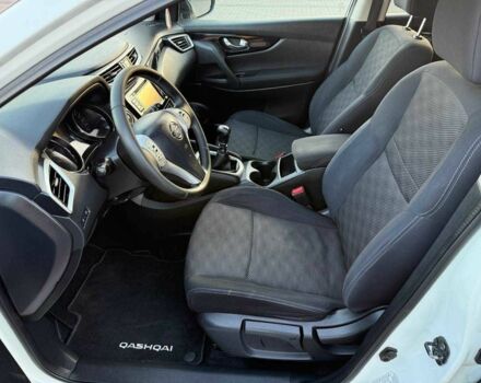 Белый Ниссан Кашкай, объемом двигателя 1.5 л и пробегом 213 тыс. км за 15900 $, фото 7 на Automoto.ua