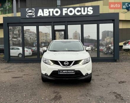 Белый Ниссан Кашкай, объемом двигателя 1.2 л и пробегом 158 тыс. км за 14990 $, фото 1 на Automoto.ua