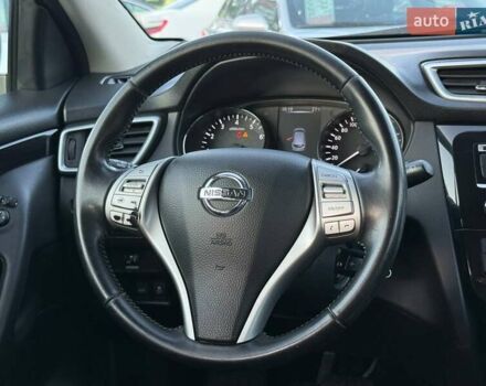 Белый Ниссан Кашкай, объемом двигателя 2 л и пробегом 187 тыс. км за 16500 $, фото 14 на Automoto.ua