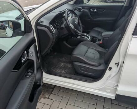 Белый Ниссан Кашкай, объемом двигателя 1.6 л и пробегом 132 тыс. км за 16500 $, фото 16 на Automoto.ua