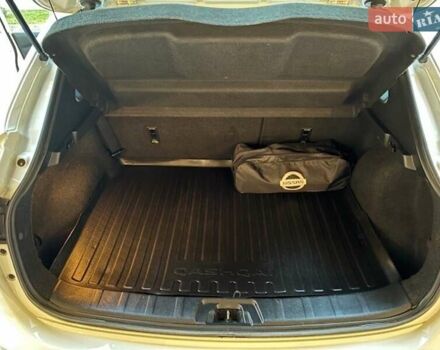 Белый Ниссан Кашкай, объемом двигателя 1.2 л и пробегом 102 тыс. км за 13500 $, фото 11 на Automoto.ua