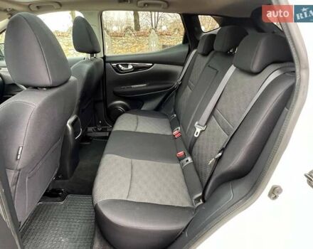 Белый Ниссан Кашкай, объемом двигателя 1.46 л и пробегом 178 тыс. км за 13500 $, фото 8 на Automoto.ua