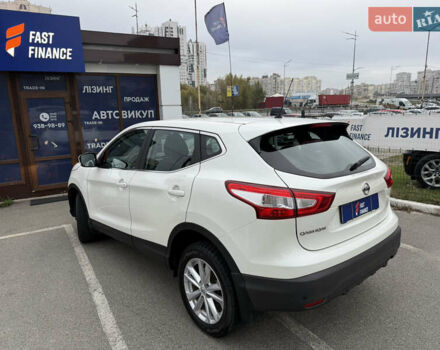 Белый Ниссан Кашкай, объемом двигателя 1.2 л и пробегом 48 тыс. км за 17700 $, фото 7 на Automoto.ua