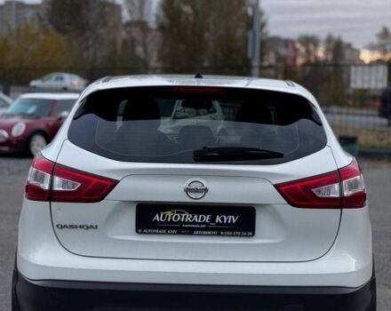 Белый Ниссан Кашкай, объемом двигателя 0 л и пробегом 68 тыс. км за 11650 $, фото 4 на Automoto.ua