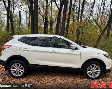 Білий Ніссан Кашкай, об'ємом двигуна 1.6 л та пробігом 137 тис. км за 15200 $, фото 3 на Automoto.ua