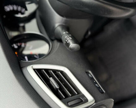 Белый Ниссан Кашкай, объемом двигателя 1.2 л и пробегом 48 тыс. км за 17700 $, фото 31 на Automoto.ua