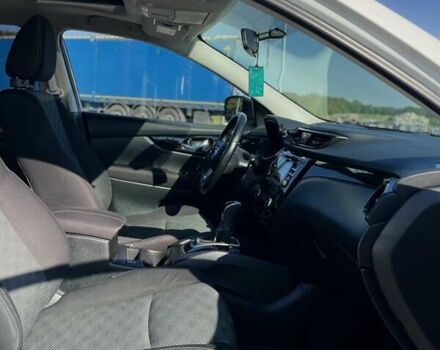 Білий Ніссан Кашкай, об'ємом двигуна 2 л та пробігом 117 тис. км за 14700 $, фото 13 на Automoto.ua