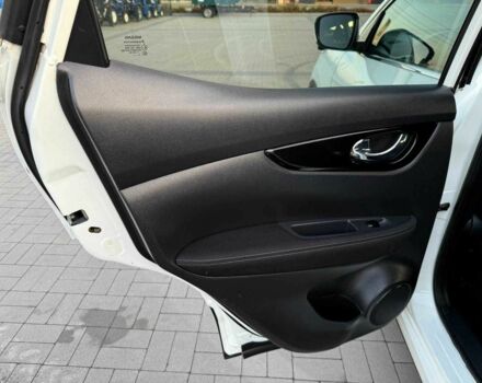 Белый Ниссан Кашкай, объемом двигателя 1.5 л и пробегом 213 тыс. км за 15900 $, фото 16 на Automoto.ua