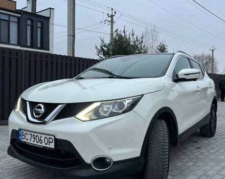 Білий Ніссан Кашкай, об'ємом двигуна 1.6 л та пробігом 136 тис. км за 17000 $, фото 2 на Automoto.ua