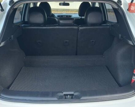 Белый Ниссан Кашкай, объемом двигателя 2 л и пробегом 53 тыс. км за 15250 $, фото 27 на Automoto.ua