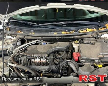 Белый Ниссан Кашкай, объемом двигателя 2 л и пробегом 18 тыс. км за 15200 $, фото 3 на Automoto.ua