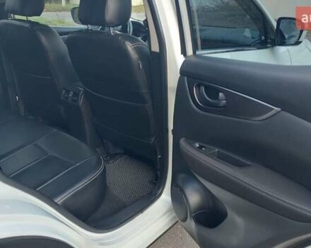 Белый Ниссан Кашкай, объемом двигателя 2 л и пробегом 53 тыс. км за 15250 $, фото 25 на Automoto.ua