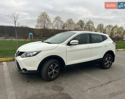 Білий Ніссан Кашкай, об'ємом двигуна 1.2 л та пробігом 71 тис. км за 14700 $, фото 3 на Automoto.ua