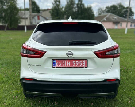 Белый Ниссан Кашкай, объемом двигателя 1.6 л и пробегом 123 тыс. км за 18200 $, фото 10 на Automoto.ua