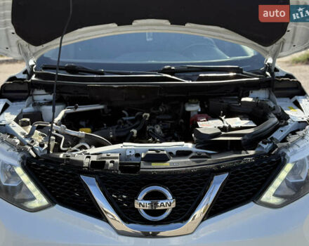 Белый Ниссан Кашкай, объемом двигателя 1.2 л и пробегом 150 тыс. км за 11700 $, фото 25 на Automoto.ua