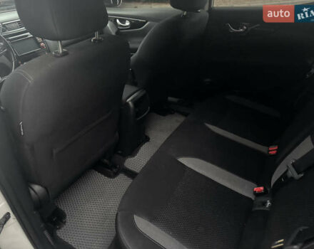 Білий Ніссан Кашкай, об'ємом двигуна 1.6 л та пробігом 204 тис. км за 16999 $, фото 8 на Automoto.ua