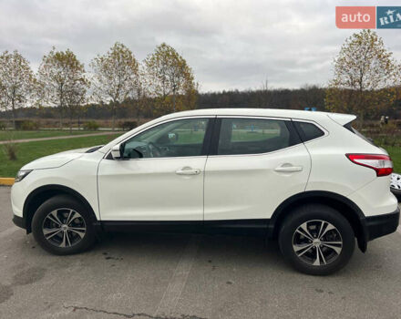 Білий Ніссан Кашкай, об'ємом двигуна 1.2 л та пробігом 71 тис. км за 14700 $, фото 1 на Automoto.ua