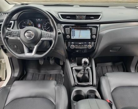 Білий Ніссан Кашкай, об'ємом двигуна 1.6 л та пробігом 57 тис. км за 8400 $, фото 8 на Automoto.ua