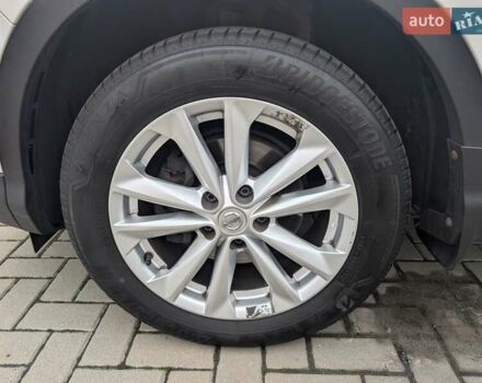 Белый Ниссан Кашкай, объемом двигателя 1.6 л и пробегом 132 тыс. км за 16500 $, фото 26 на Automoto.ua