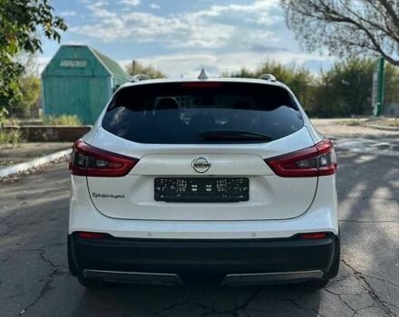 Білий Ніссан Кашкай, об'ємом двигуна 2 л та пробігом 98 тис. км за 19000 $, фото 5 на Automoto.ua