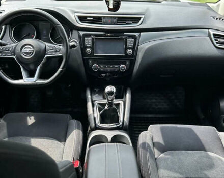 Белый Ниссан Кашкай, объемом двигателя 1.6 л и пробегом 123 тыс. км за 18200 $, фото 28 на Automoto.ua