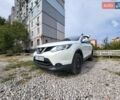 Белый Ниссан Кашкай, объемом двигателя 1.2 л и пробегом 300 тыс. км за 14000 $, фото 1 на Automoto.ua