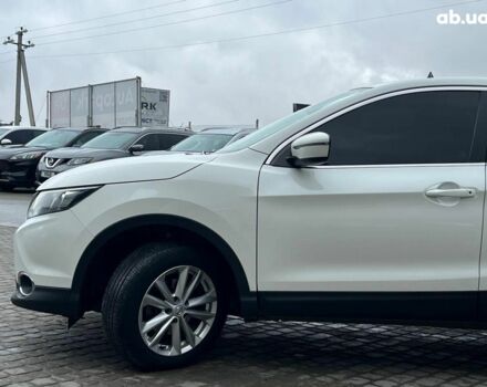 Білий Ніссан Кашкай, об'ємом двигуна 1.6 л та пробігом 216 тис. км за 16990 $, фото 3 на Automoto.ua