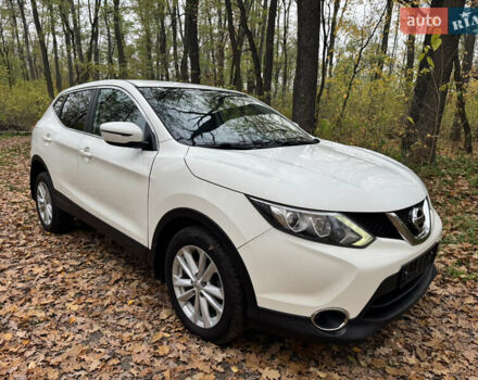 Білий Ніссан Кашкай, об'ємом двигуна 1.6 л та пробігом 137 тис. км за 14900 $, фото 5 на Automoto.ua