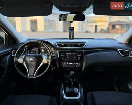 Белый Ниссан Кашкай, объемом двигателя 1.2 л и пробегом 150 тыс. км за 11700 $, фото 11 на Automoto.ua
