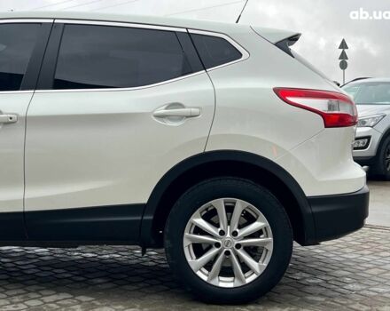 Білий Ніссан Кашкай, об'ємом двигуна 1.6 л та пробігом 216 тис. км за 16990 $, фото 5 на Automoto.ua