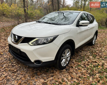 Білий Ніссан Кашкай, об'ємом двигуна 1.6 л та пробігом 137 тис. км за 14900 $, фото 1 на Automoto.ua