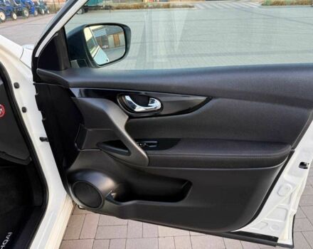 Белый Ниссан Кашкай, объемом двигателя 1.5 л и пробегом 213 тыс. км за 15900 $, фото 10 на Automoto.ua