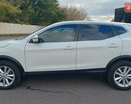 Белый Ниссан Кашкай, объемом двигателя 2 л и пробегом 53 тыс. км за 15250 $, фото 16 на Automoto.ua