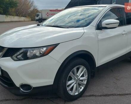 Белый Ниссан Кашкай, объемом двигателя 2 л и пробегом 53 тыс. км за 15250 $, фото 4 на Automoto.ua