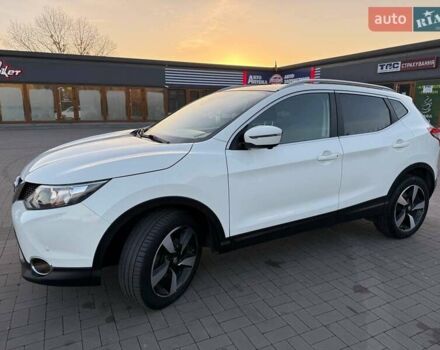 Белый Ниссан Кашкай, объемом двигателя 1.5 л и пробегом 213 тыс. км за 15900 $, фото 1 на Automoto.ua