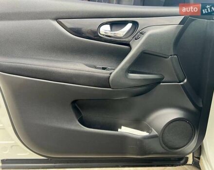 Білий Ніссан Кашкай, об'ємом двигуна 1.6 л та пробігом 216 тис. км за 16990 $, фото 14 на Automoto.ua