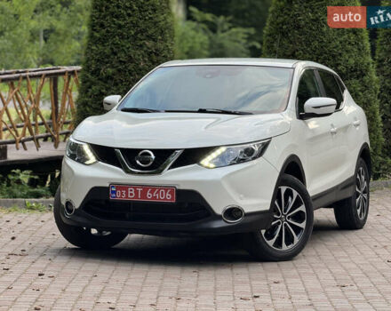 Белый Ниссан Кашкай, объемом двигателя 0 л и пробегом 108 тыс. км за 14250 $, фото 1 на Automoto.ua