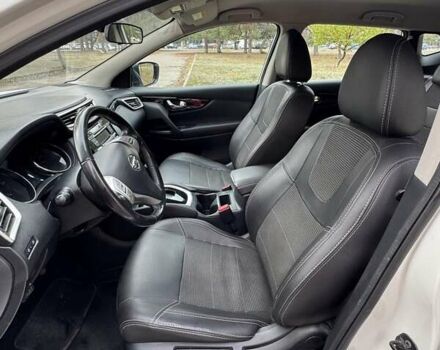 Білий Ніссан Кашкай, об'ємом двигуна 1.6 л та пробігом 158 тис. км за 16400 $, фото 5 на Automoto.ua